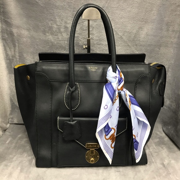 CELINE VINTAGE MICRO LUGGAGE TOTE FRONT LOCK NAVY  ‼️JUNE SALE‼️ - Picture 1 of 8
